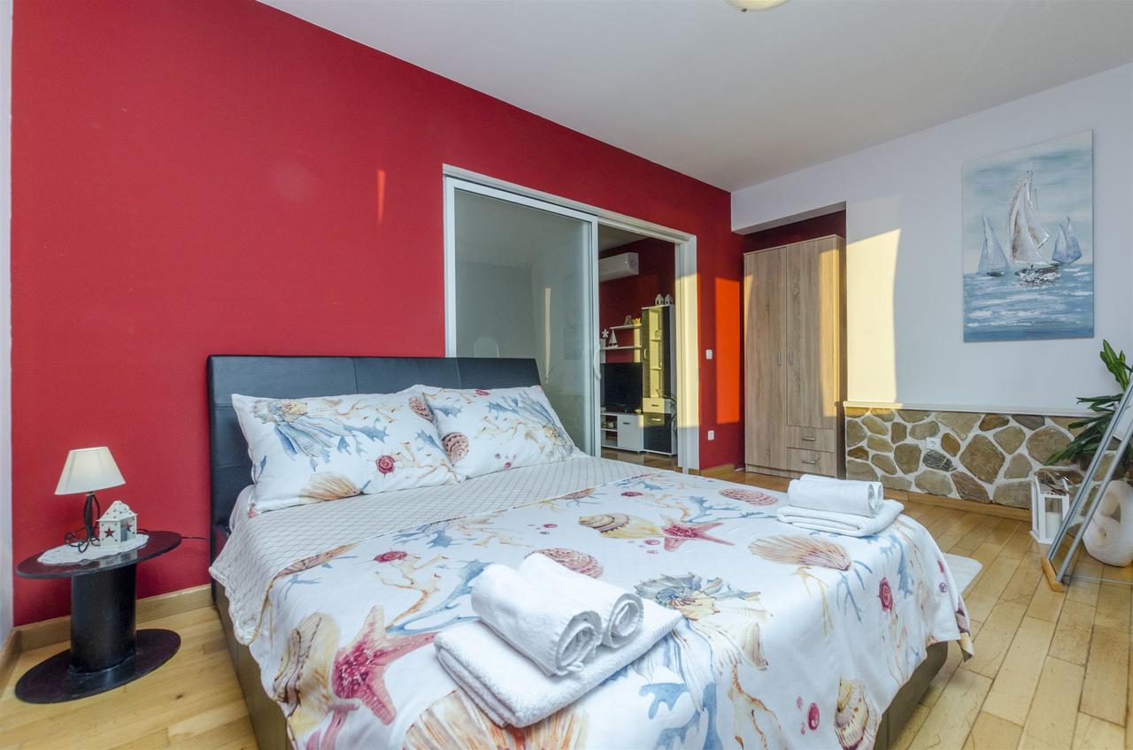 Apartments Bluesun オミシュ エクステリア 写真